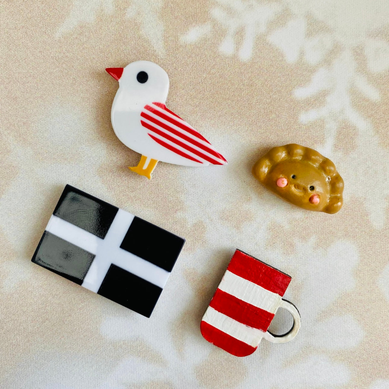 Set Cornish fridge magnets pasty flag seagull