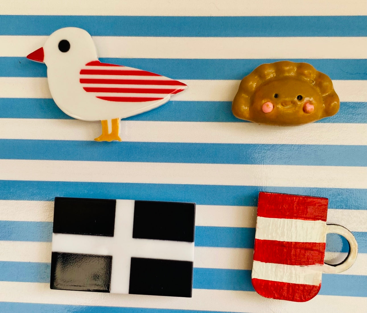 Set Cornish fridge magnets pasty flag seagull